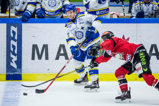 Leksands Spencer Abbott mot Malmö Redhawks Carl-Johan Lerby