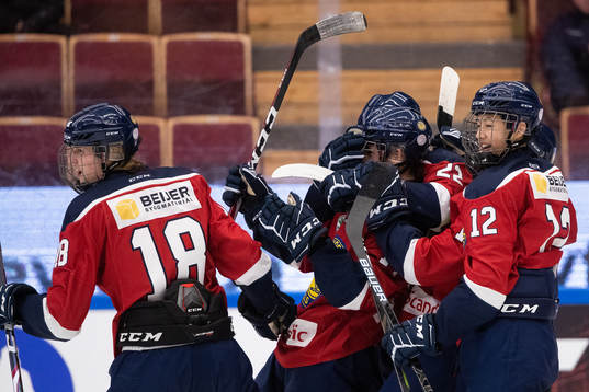 Stockholm Nords  spelarna jublar