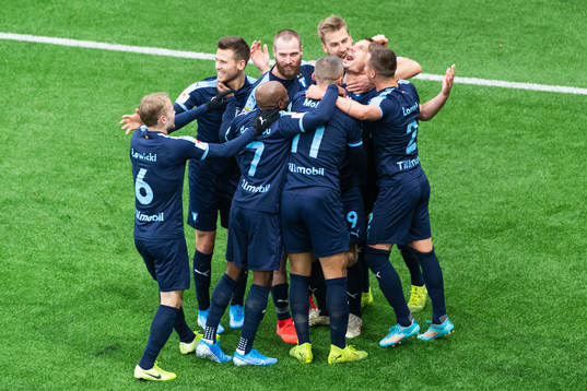 Malmö FFs Markus Rosenberg jublar med lagkamrater