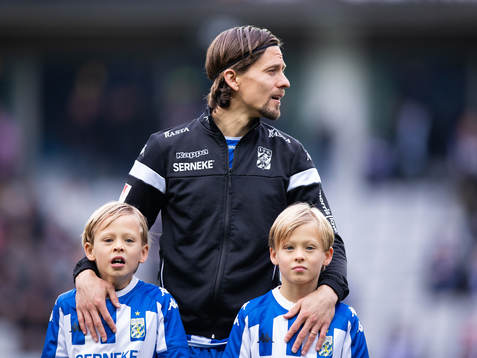 IFK Göteborgs Lasse Vibe med sina söner innan
