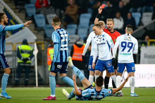 Rött kort till IFK Norrköpings Gudmundur Thórarinsson