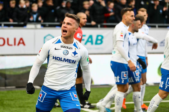 IFK Norrköpings Simon Skrabb jublar