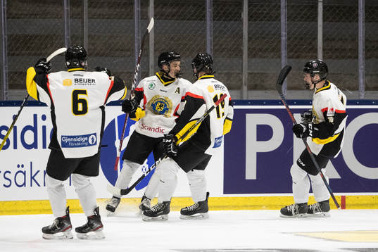 Södermanlands Noah Östlund jublar