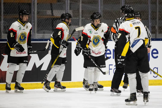 Södermanlands Noah Östlund jublar