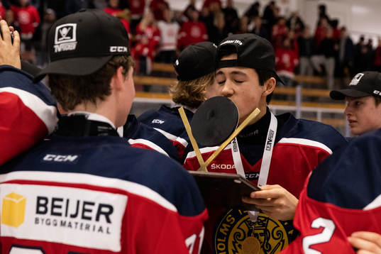 Stockholm Nords spelarna jublar