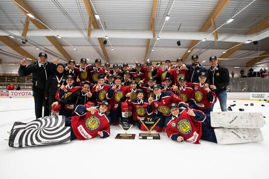 Stockholm Nords spelarna jublar