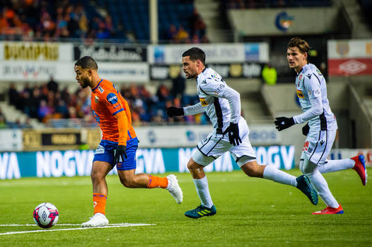 Jernade Ronnel Meade of Aalesund and Marcos Vales Gonzalez of Sandefjord