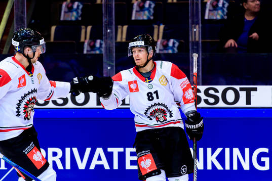 Ryan Lasch of Frölunda celebrates