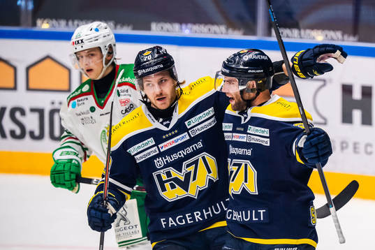 s Linus Sandin och Christian Sandberg jublar