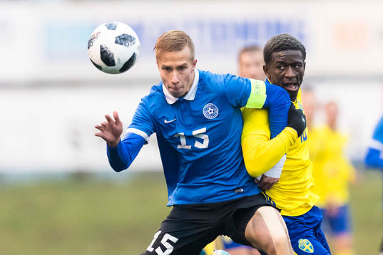 Sveriges Jack Lahne i kamp med Estlands Ralf-Sander Suvinomm