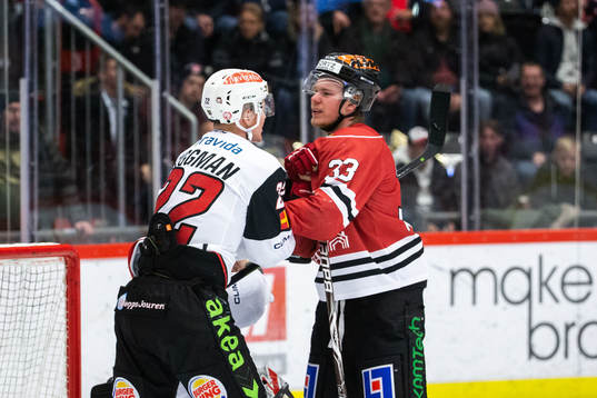 Malmö Redhawks Lars Bryggman och Örebros Christopher