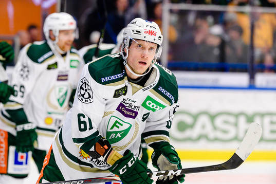 Färjestads Johan Ryno jublar