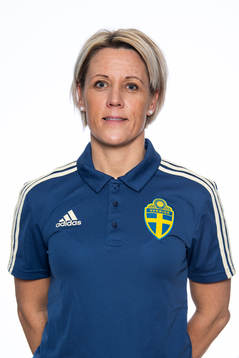 Målvaktstränare Maria Busk Madland i F15-landslaget poserar för porträtt den 16 november 2019 i Stockholm.