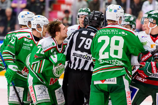 Rögles Daniel Zaar i bråk