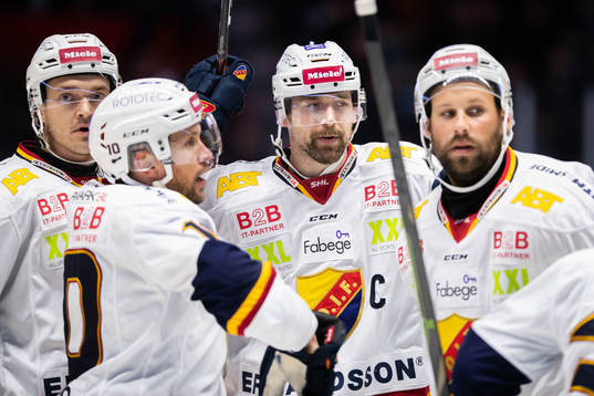 Djurgårdens Linus Hultström, Patrik Berglund och Dick