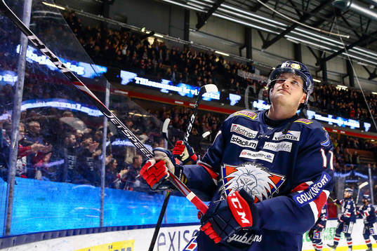 Linköpings Henrik Törnqvist jublar
