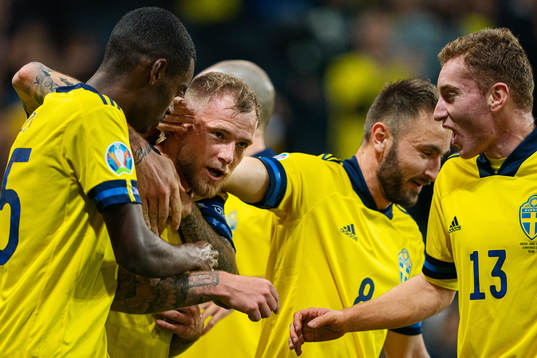 Alexander Isak, John Guidetti, Muamer Tankovic and Dejan Kulusevski of Sweden celebrate the 3-0 goal