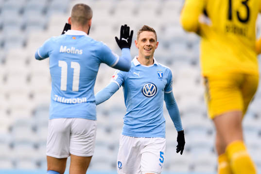 Malmö FFs Sören Rieks jublar efter att han gjort 1-1
