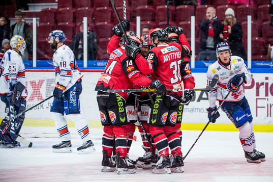 Malmö Redhawks Matias Myttynen jublar