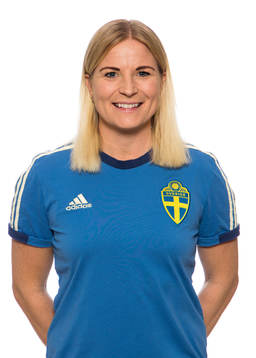 Sjukgymnast Annica Barsley i F16-landslaget poserar för ett porträtt den 22 november 2019 i Stockholm. 