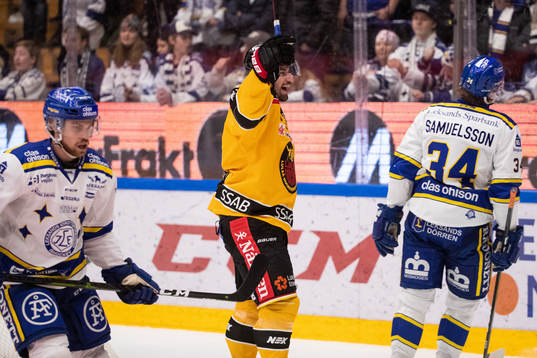 Luleås Niklas Olausson jubel