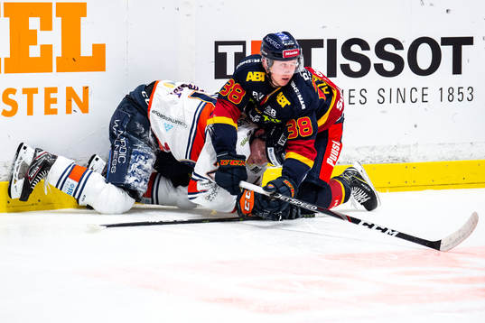 Växjös Filip Cederqvist och Djurgårdens Olle Alsing