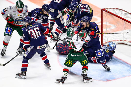 Spel framför Linköpings mål