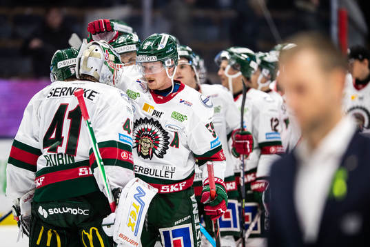 Frölundas Simon Hjalmarsson jublar