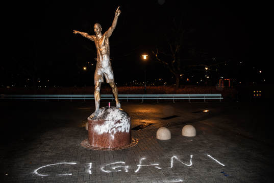 The statue of Zlatan Ibrahimovic has been vandalized