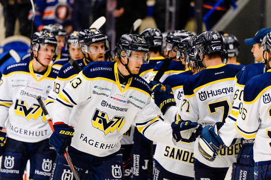 s Oscar Sundh jublar