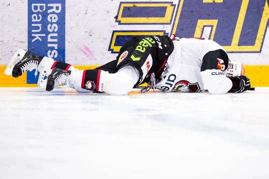 Malmö Redhawks Jesper Jensen har ont