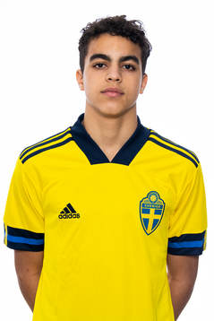 Yasin Ayari i P16-landslaget poserar för porträtt den 29 november 2019 i Stockholm.