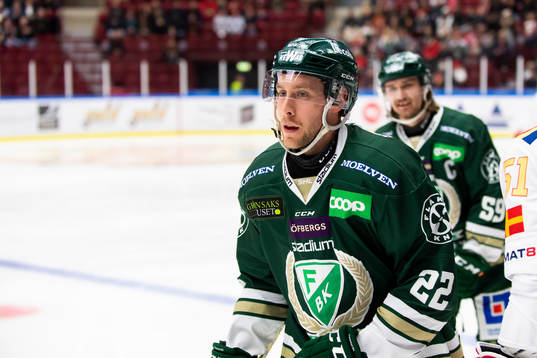 Färjestads Per Åslund jublar