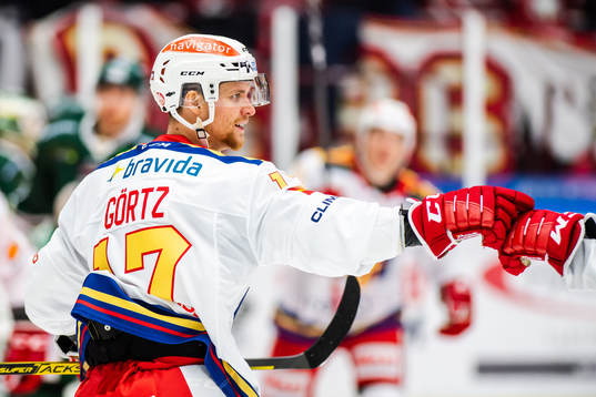 Malmö Redhawks Max Görtz jublar