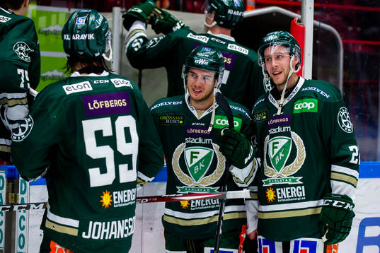 Färjestads Michael Lindqvist och Per Åslund jublar