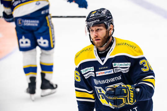 s Anthony Camara jublar