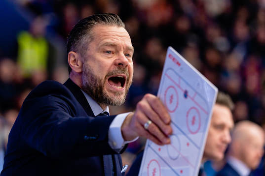 Växjös assisterande tränare Fredrik Hellgren