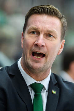 Färjestads huvudtränare Johan Pennerborn