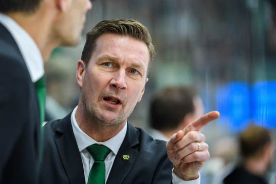 Färjestads huvudtränare Johan Pennerborn