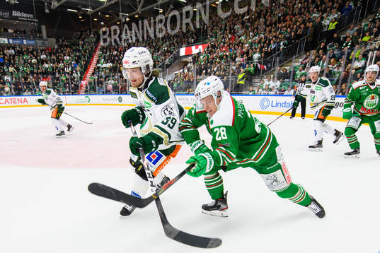 Färjestads Linus Johansson och Rögles Anton Bengtsson