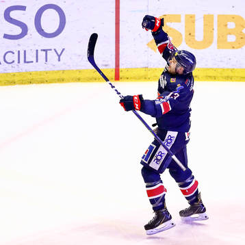 Linköpings Andrew Gordon jublar