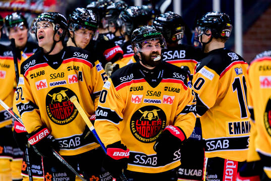 Luleås Karl Fabricius och Jack Connolly jublar