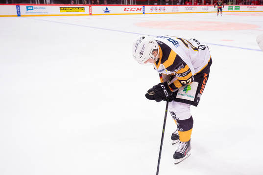 Skellefteås Robin Alvarez med en skada