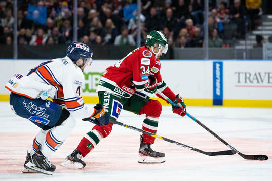 Växjös Tim Erixon och Frölundas Theodor Lennström