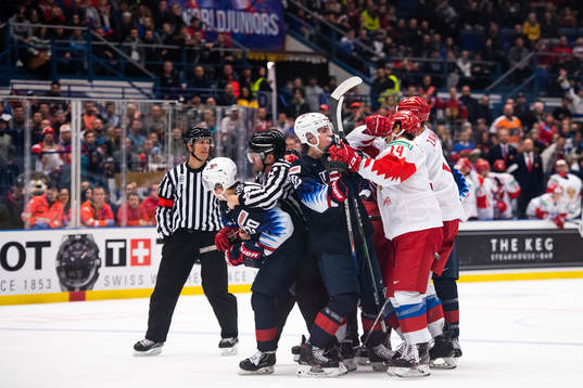 Fight between Parker Ford of USA and Grigori Denisenko of