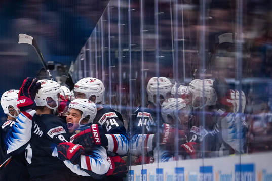 Nicholas Robertson of USA celebrates the 2-0 goal