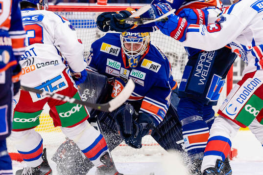 Växjös målvakt Viktor Andrén