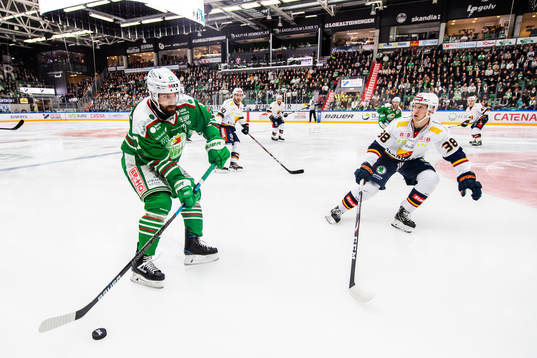 Rögles Taylor Matson och Djurgårdens Olle Alsing