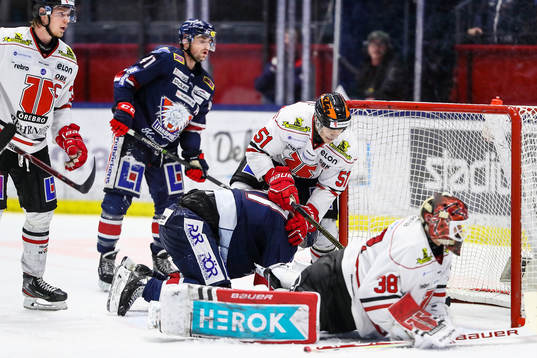 Örebros Kristian Näkyvä trycker ner Linköpings Jarno