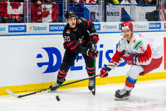 Dawson Mercer of Canada and Danil Zhuravlyov of Russia